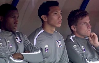 Báo Hà Lan lo lắng cho Heerenveen với cách sử dụng Đoàn Văn Hậu