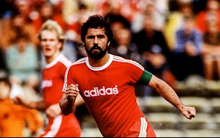 10 cầu thủ ghi bàn nhiều nhất tại Bundesliga: ‘Kẻ dội bom’ vô đối