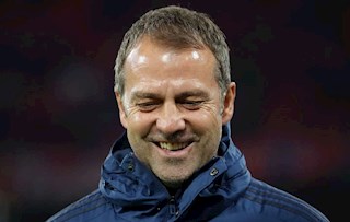 Hansi Flick CHÍNH THỨC ký hợp đồng dài hạn với Bayern Munich