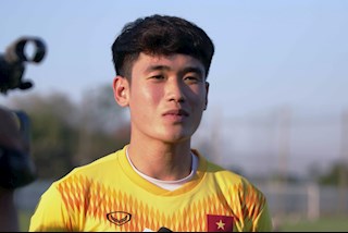 VIDEO: Trò cưng thầy Park xoay compa đẳng cấp, sút tung lưới Sài Gòn