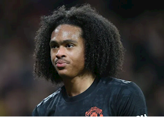 Juventus vung tiền lôi kéo sao trẻ MU