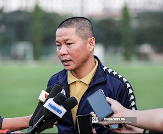 HLV Hà Nội FC chia sẻ về vai trò của GĐKT