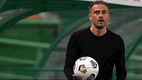 Thắng Thụy Sĩ chỉ 1-0, Enrique vẫn ca ngợi TBN hoàn hảo