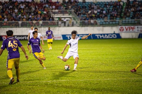 HLV Chu Đình Nghiêm: Cầu thủ HAGL ăn vạ bị phạt thẻ vàng là đúng