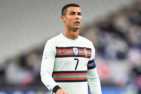 Ronaldo quá kiêu ngạo và chẳng coi các quy định ra gì