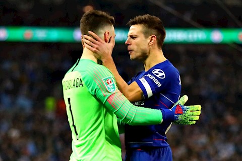 Sau HLV Lampard, tới lượt đội trưởng Chelsea bênh vực Kepa