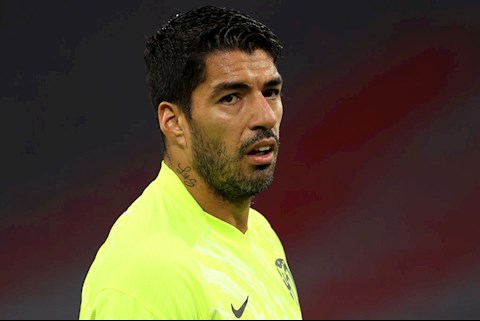 Mùa giải mới, nhưng vẻ mặt của Suarez vẫn cũ khi gặp Bayern
