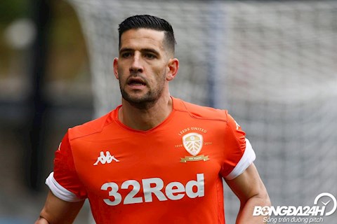 Tiểu sử thủ môn Kiko Casilla