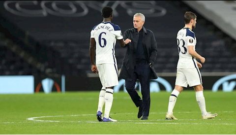 Jose Mourinho nổ tưng bừng sau trận hủy diệt LASK