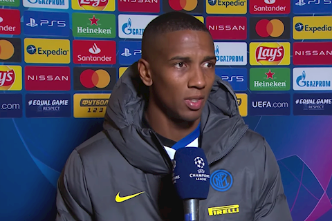 Bất lực trước Shakhtar, Ashley Young vẫn tự tin thách thức Real Madrid