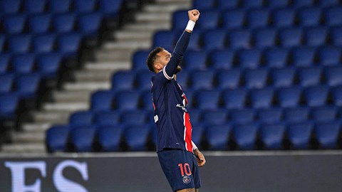 Neymar vs Mbappe thăng hoa, PSG đánh tennis trên sân nhà