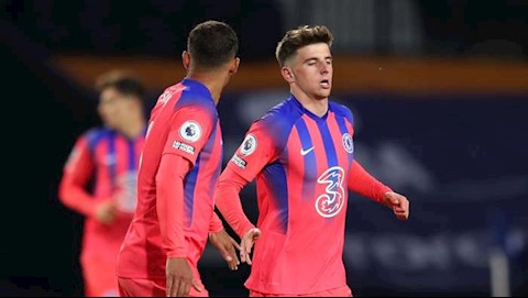 Lampard nói gì về tin đồn ưu ái con cưng Mason Mount?