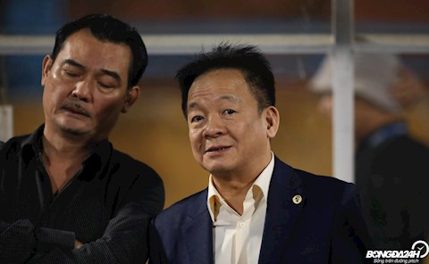 Dàn sao Hà Nội nhận thưởng nóng của bầu Hiển