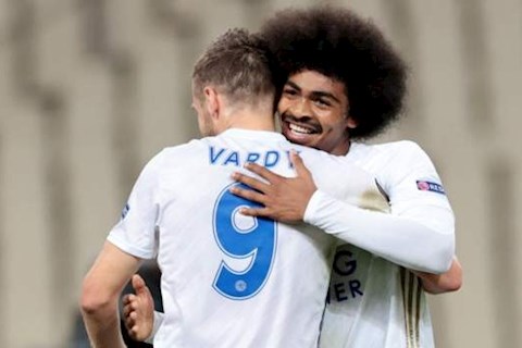 Tiếp tục ghi bàn, Jamie Vardy đi vào lịch sử Leicester