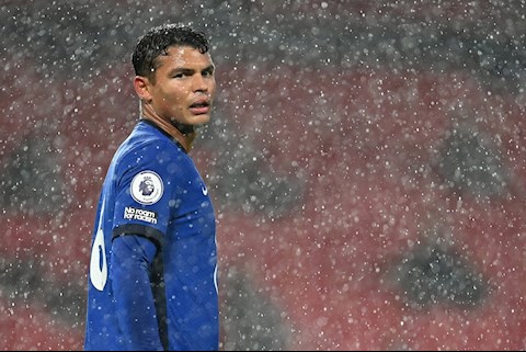 Hàng thủ Chelsea: Sự xuất sắc của Thiago Silva và cơn đau đầu của Frank Lampard
