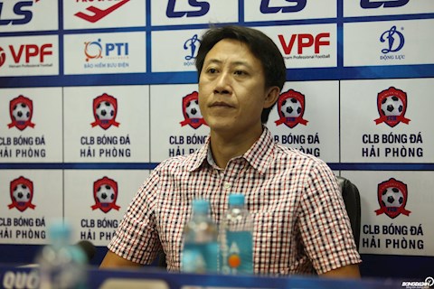 HLV Hà Tĩnh vẫn lạc quan dù đội nhà rơi vào nhóm cuối BXH