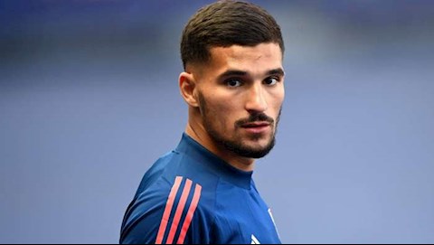 Aouar không thất vọng khi từ chối Arsenal
