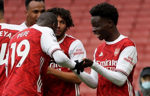 Arsenal thắng nhờ dự bị: Nhen niềm tin giữa phiên chợ đìu hiu