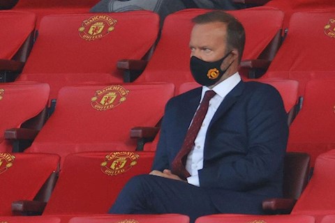 Manchester United sẽ bớt phiêu lưu trên TTCN nếu có giám đốc bóng đá