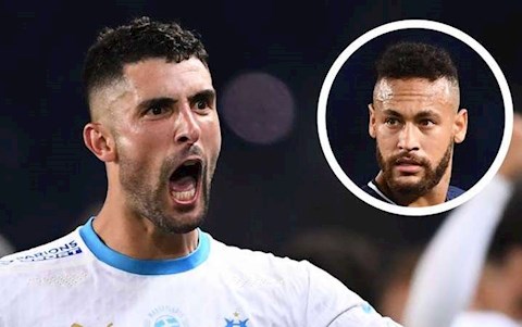 Đối thủ khẳng định Neymar dùng lương khủng sỉ nhục mình
