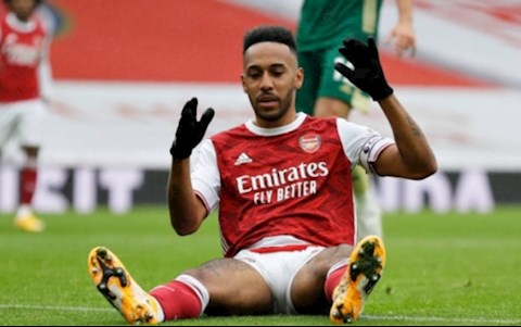Aubameyang báo tin sốc đến NHM Arsenal
