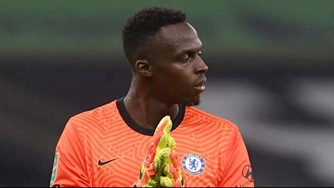 Thủ môn số 1 của Chelsea dính chấn thương khi lên tuyển