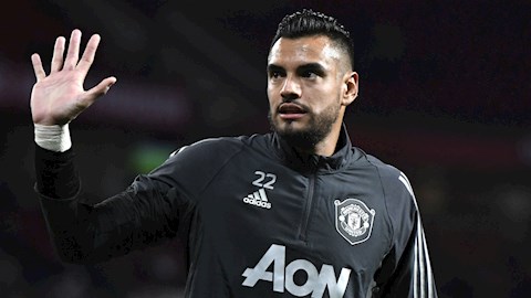 Sergio Romero đã chọn xong bến đỗ mới?