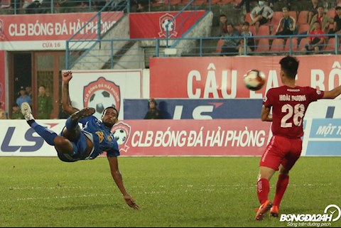 CHÙM ẢNH: 2 siêu phẩm không đủ giúp Quảng Nam trụ hạng