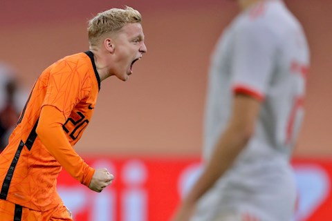 Mất tích tại MU, Van de Beek đành quay về cứu rỗi Hà Lan
