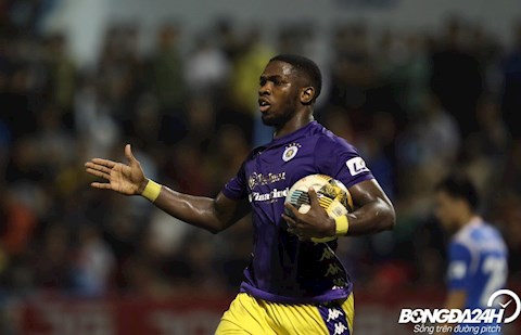 Rimario bỏ ngỏ tương lai tại Hà Nội FC