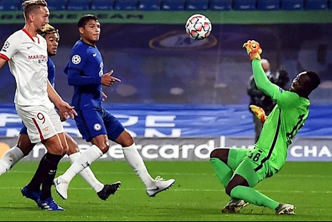 Chelsea cũng có Alisson và Van Dijk của riêng mình