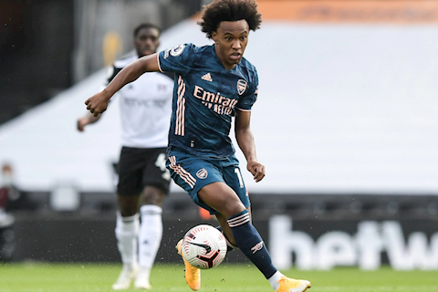 Vì sao Willian chơi tệ ở Arsenal?