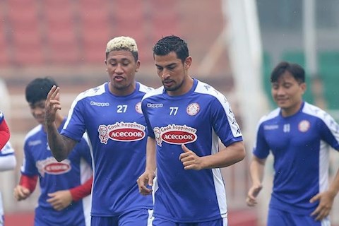 Ngoại binh mới của CLB TP.HCM phải cách ly y tế sau khi tới Việt Nam