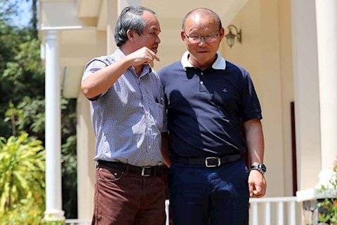 Bầu Đức và HLV Park Hang Seo tới dự đám cưới của Công Phượng