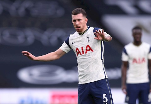 Pierre-Emile Hojbjerg: Thủ lĩnh không… đeo băng thủ quân của Tottenham-Mourinho