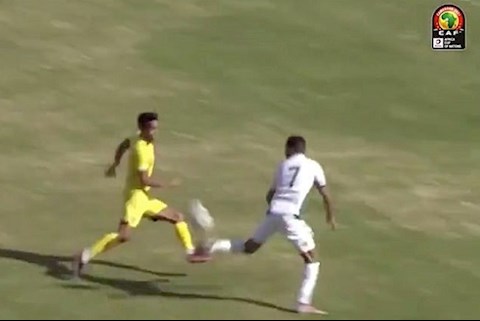 Chiêm ngưỡng bàn thắng đẹp nhất năm 2020 của Riyad Mahrez