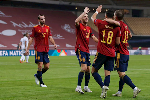 Ferran Torres lập hat-trick trước Đức, CĐV Man City sung sướng tột độ