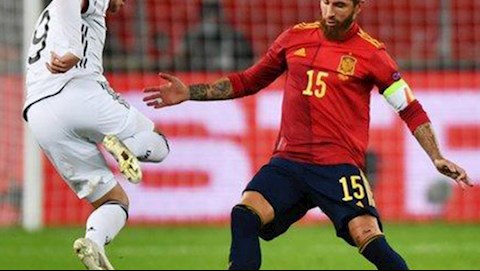 Tây Ban Nha hạ Đức 6-0, HLV Zidane là người buồn nhất?