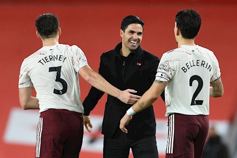 Hạ đo ván MU, Per Mertesacker tin Arsenal có thể hoàn thành mục tiêu này?