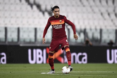 Ra đi chưa lâu, Smalling lên tiếng tố HLV Solskjaer bạc bẽo