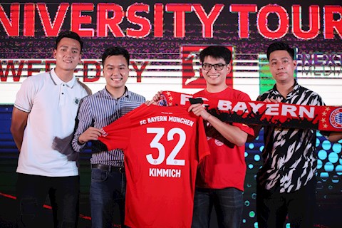 Bundesliga University Tour khuấy động không khí tại Đại học Kinh tế - Đại học Quốc gia Hà Nội