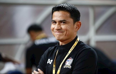 Bầu Đức toan tính gì khi tái hợp Kiatisuk?