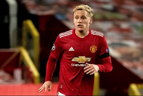 Paul Scholes đưa ra lời khuyên quý giá cho Van de Beek