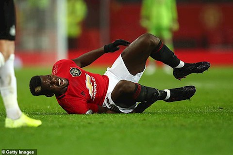 Paul Pogba khiến MU như ngồi trên đống lửa