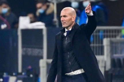 Huyền thoại Maradona qua đời, HLV Zidane phản ứng thế nào?