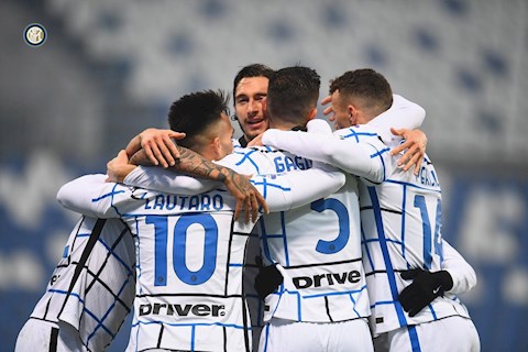 Alexis Sanchez lập công, Inter đánh bại hiện tượng Sassuolo