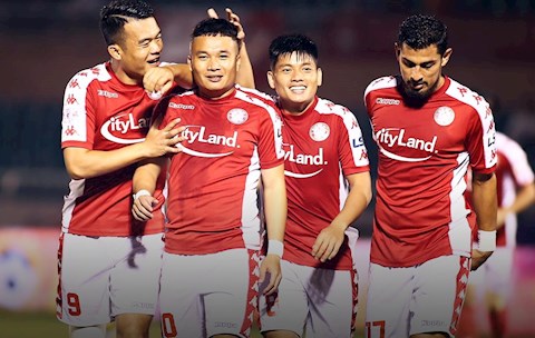 Phi Sơn nói gì sau khi sắm vai người hùng của TP.HCM FC?