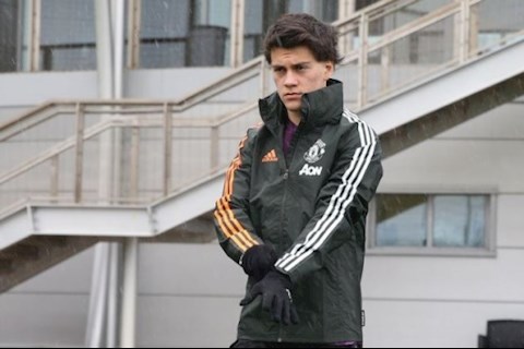 HLV Solskjaer lật mặt với tân binh Facundo Pellistri?