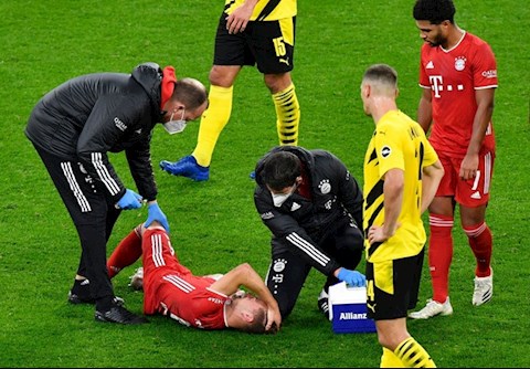 Dính chấn thương nặng trong trận gặp Dortmund, Kimmich khóc nức nở