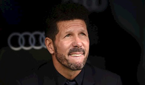 Simeone: “Barca lúc này không khiến Atletico phải lo lắng!”